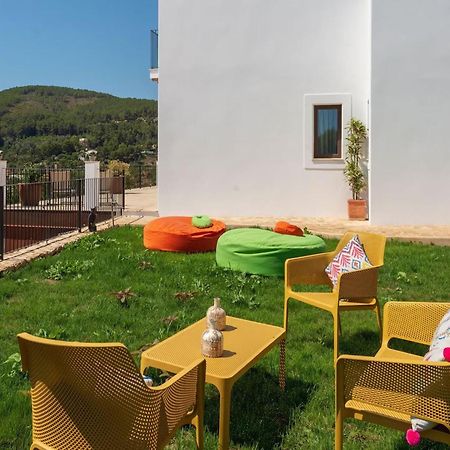 Holiday Home With Children Play Area Santa Eulária des Riu Exterior foto