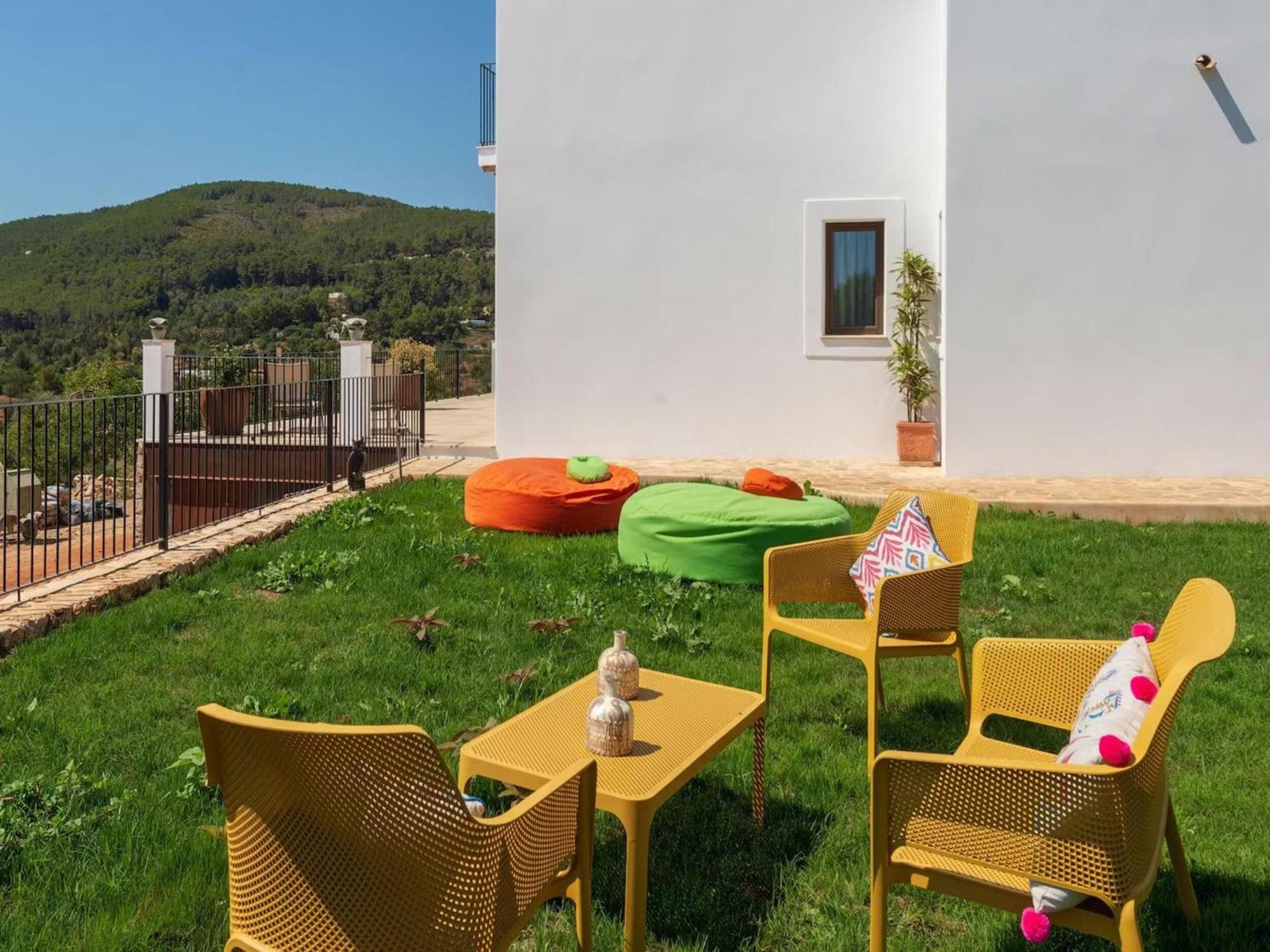 Holiday Home With Children Play Area Santa Eulária des Riu Exterior foto